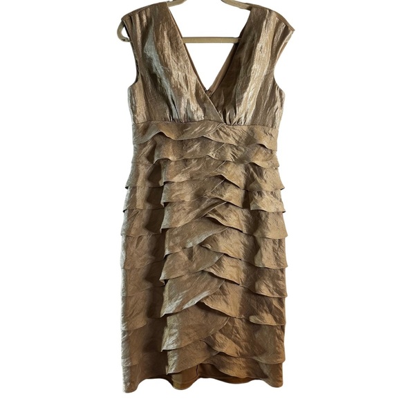 London Times Gold Metallic Tiered Ruffle Cocktail Dress Women’s Size 10 - Picture 1 of 11